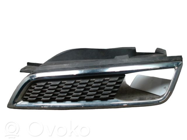 Nissan Micra Grille calandre supérieure de pare-chocs avant 
