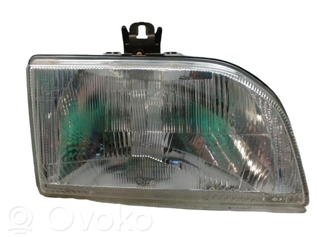 Ford Fiesta Headlight/headlamp 