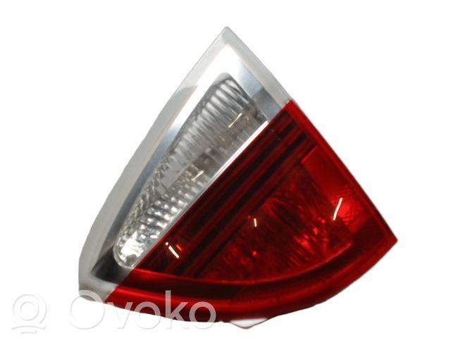 BMW 3 E90 E91 Lampy tylnej klapy bagażnika 