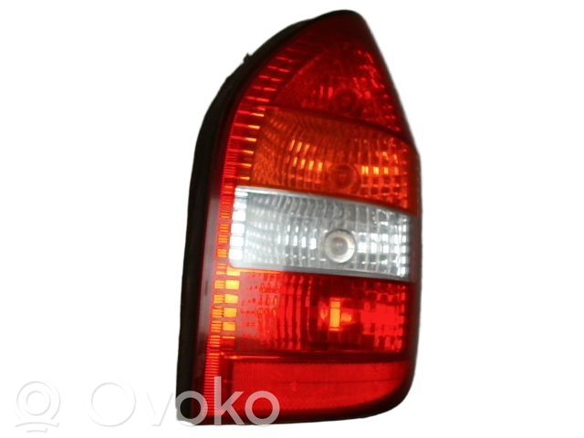 Opel Zafira A Luci posteriori 