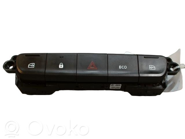 Hazard light switch   252907063R,252907063R