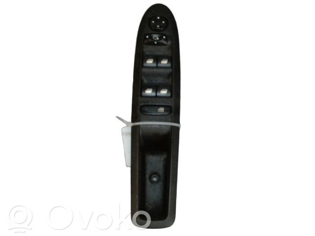 Electric window control switch   6490JV,6490JV,96657051ZD