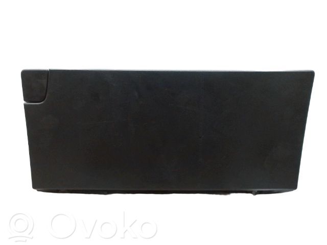 MG MG4 ev Daiktadėžė 