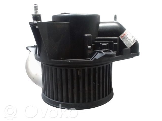 Lancia Ypsilon Mazā radiatora ventilators 