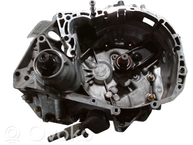 Renault Clio II Mechaninė 6 pavarų dėžė 