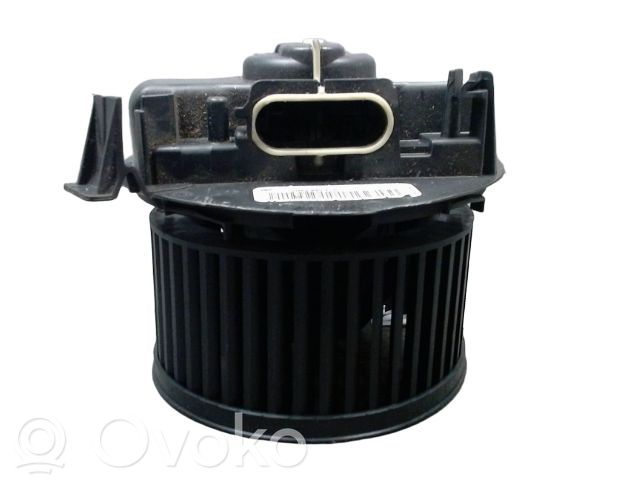 Renault Clio III Mazā radiatora ventilators 