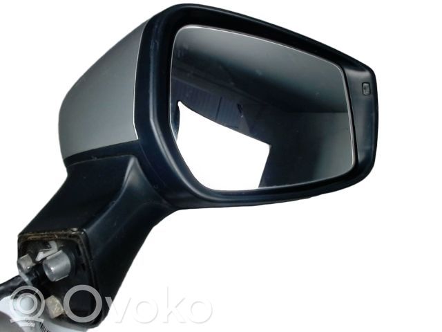 Nissan Note (E12) Front door electric wing mirror 