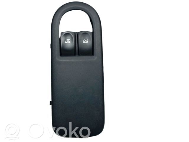 Renault Clio III Electric window control switch 