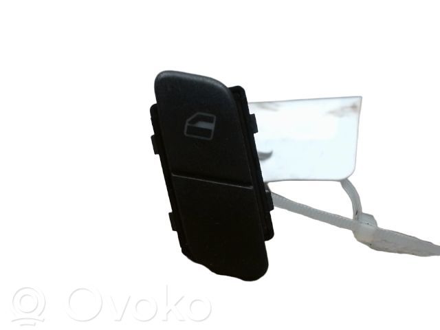 Volkswagen Polo IV 9N3 Comutator comandă geamuri electrice 