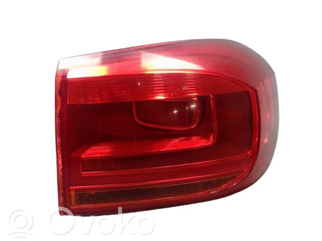 Lampa tylna   5N0945096Q,16900284,2212134,42425568,44119D2RUE,5746932,5N0945096N,5N0945096Q,900331,GP1868