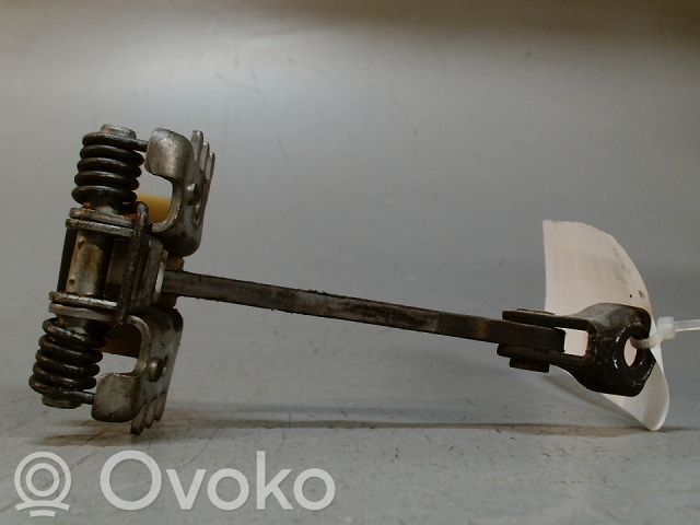Renault Twingo II Etuoven pidätin 