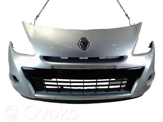 Renault Clio III Parachoques delantero 