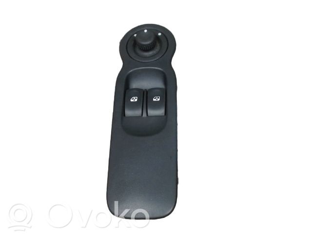 Renault Modus Przyciski szyb 