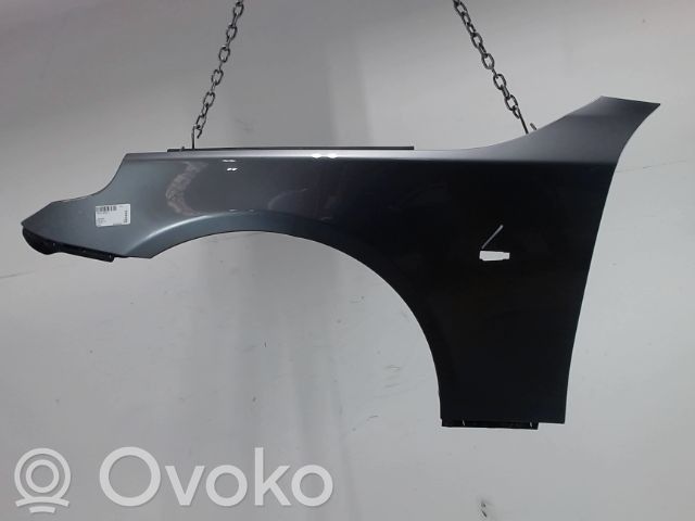 BMW 5 E60 E61 Błotnik przedni 