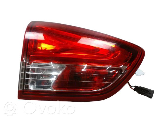 Renault Clio IV Luci posteriori del portellone del bagagliaio