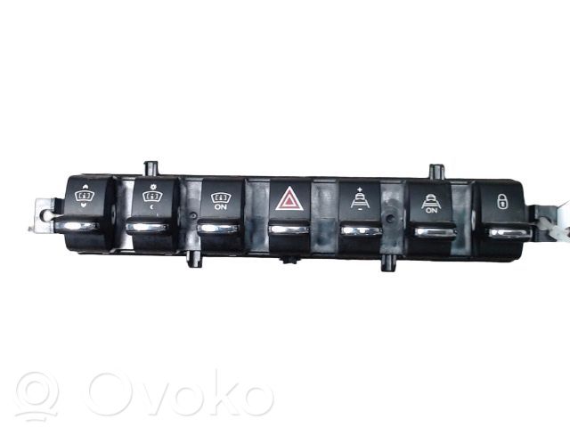 Peugeot 3008 I Comutator lumini pericol 