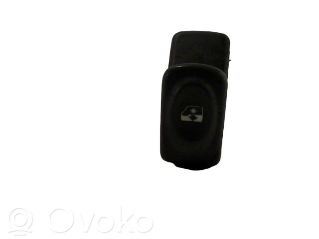 Renault Twingo I Comutator comandă geamuri electrice 