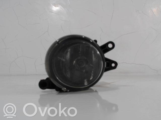 Audi A4 S4 B6 8E 8H Światło przeciwmgłowe przednie 