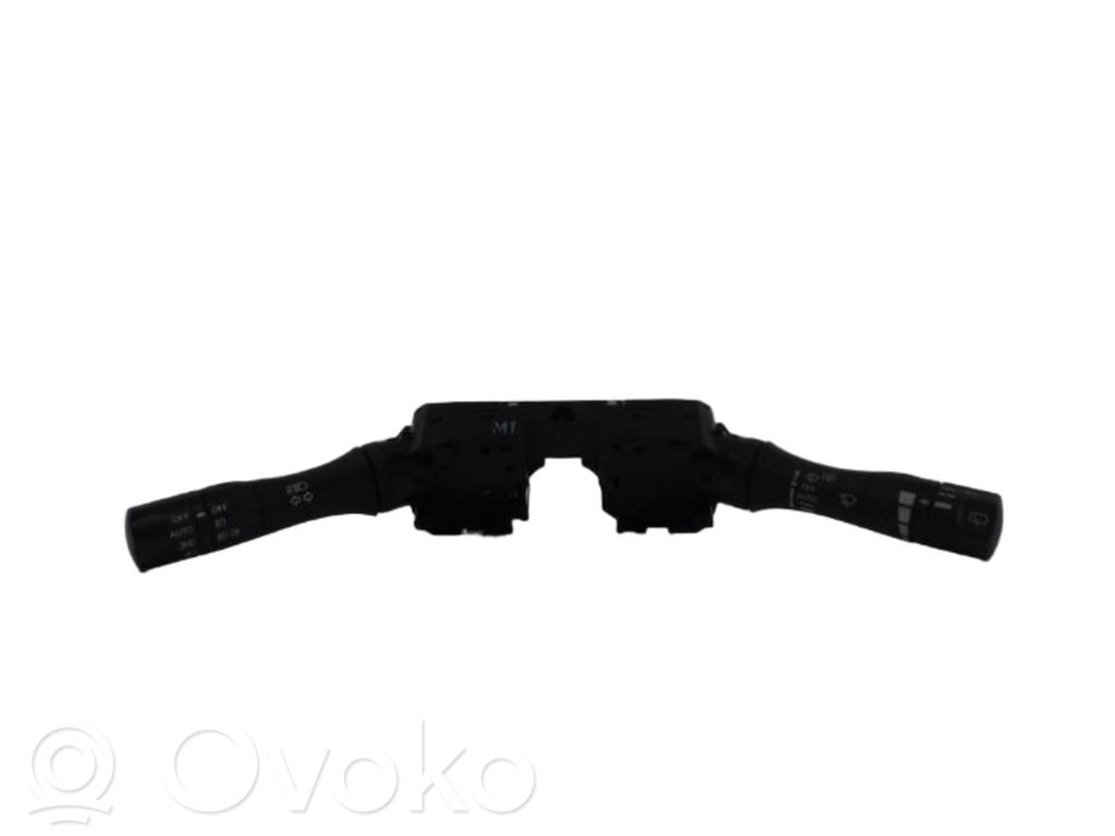 Nissan Micra Commodo, commande essuie-glace/phare 