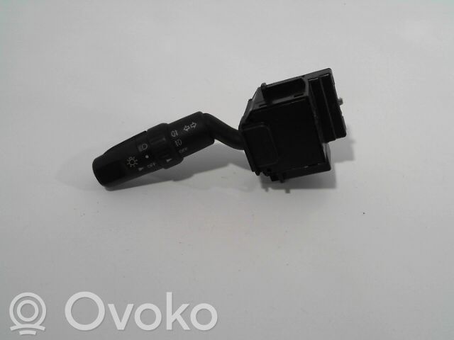 Mazda 3 I Leva indicatori 