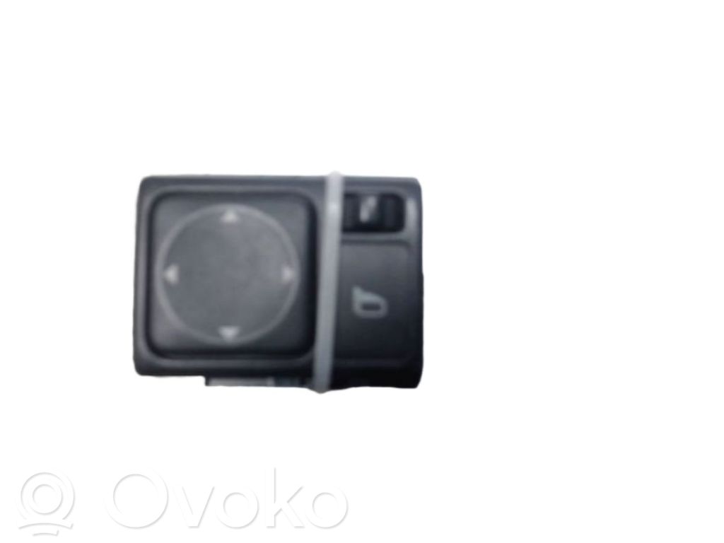 Comutator oglinzi laterale   25570CT01B,25570CT01B