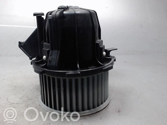 Audi A4 S4 B8 8K Lämmittimen puhallin