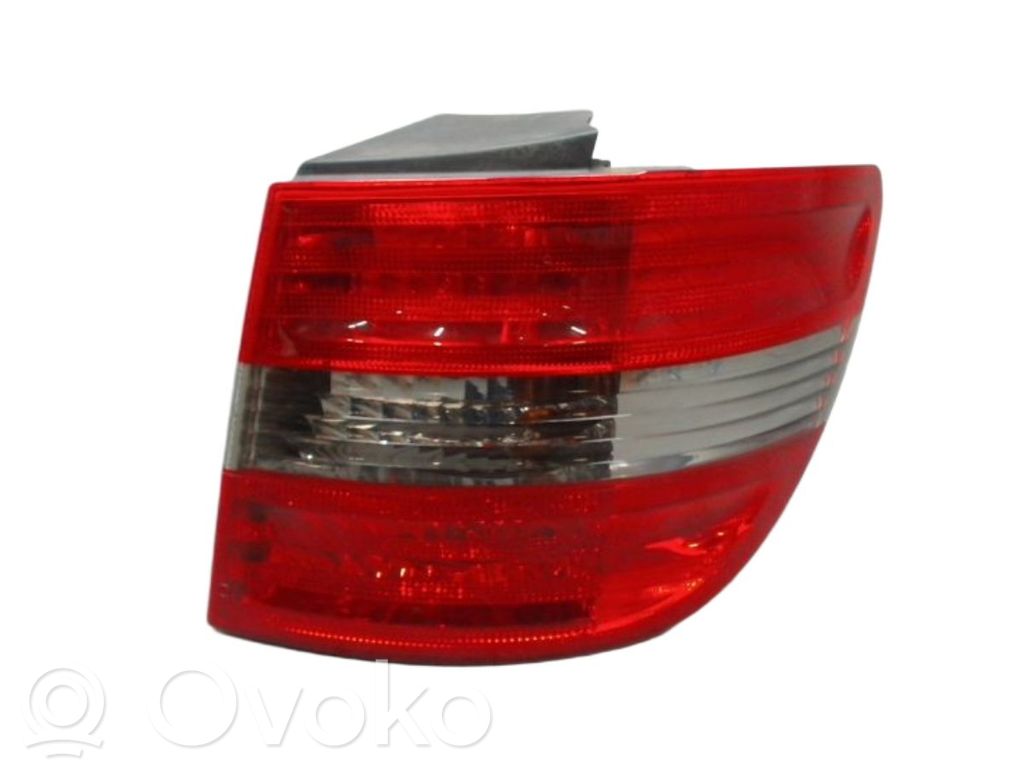 Mercedes-Benz B W245 Lampă spate în caroserie