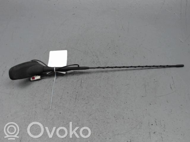 Citroen C4 II Radion antenni