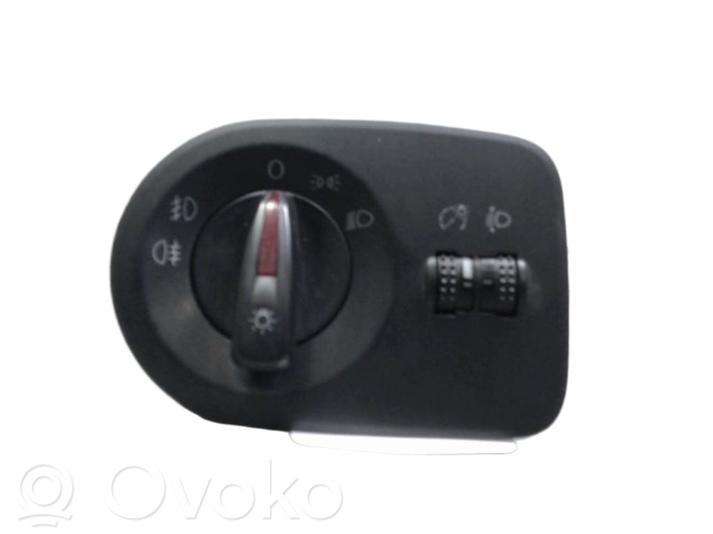 Seat Ibiza IV (6J,6P) Interrupteur d’éclairage 