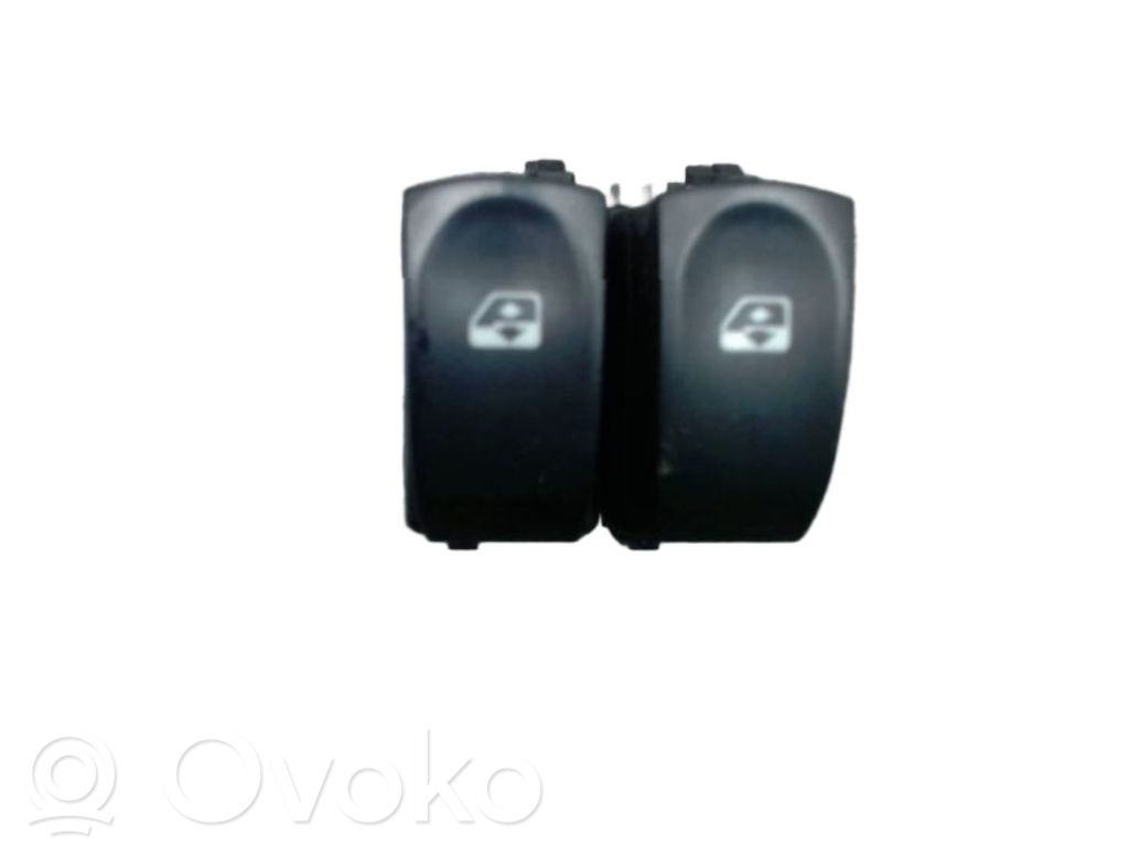 Renault Twingo II Schalter el. Fensterheber