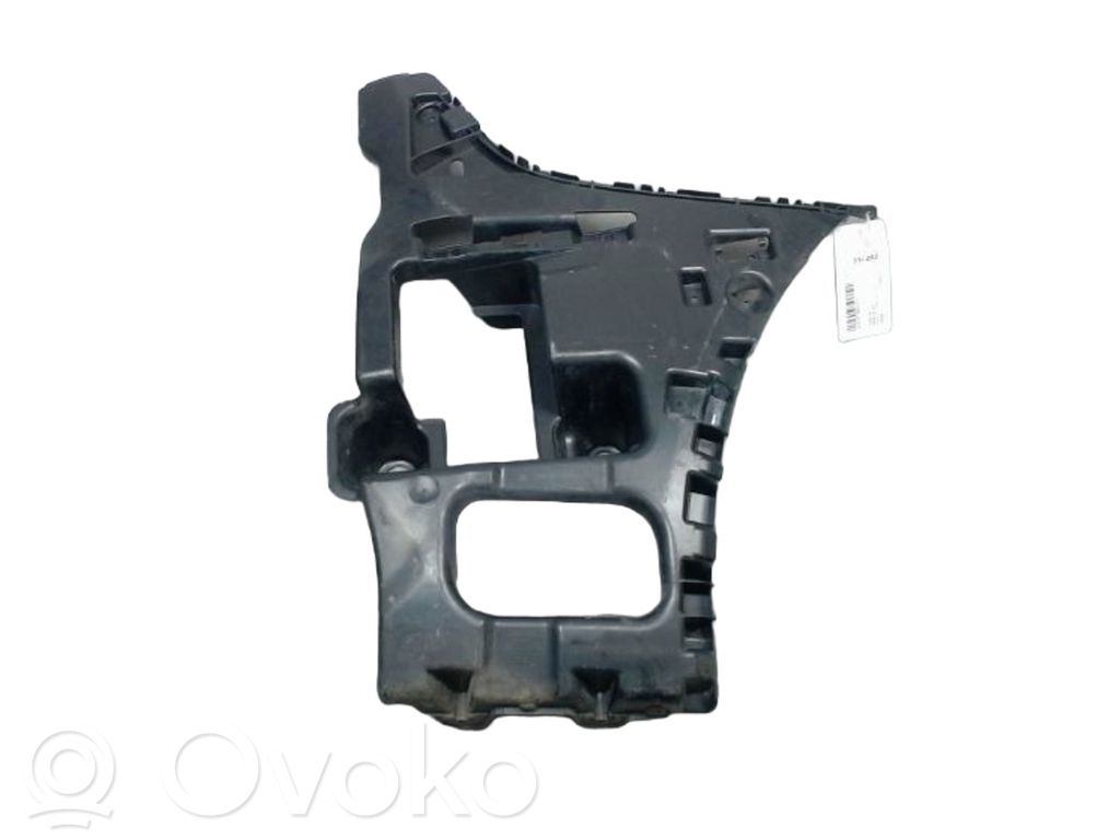 BMW 2 F46 Soporte de montaje del parachoques trasero