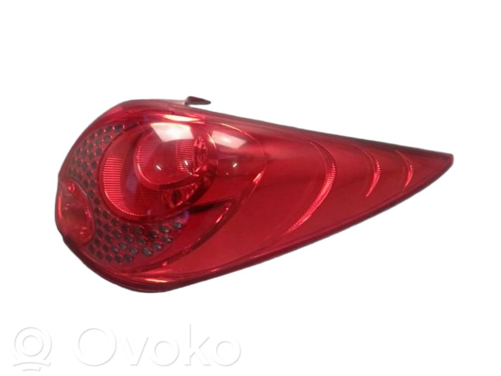 Peugeot 207 Aizmugurējais lukturis virsbūvē