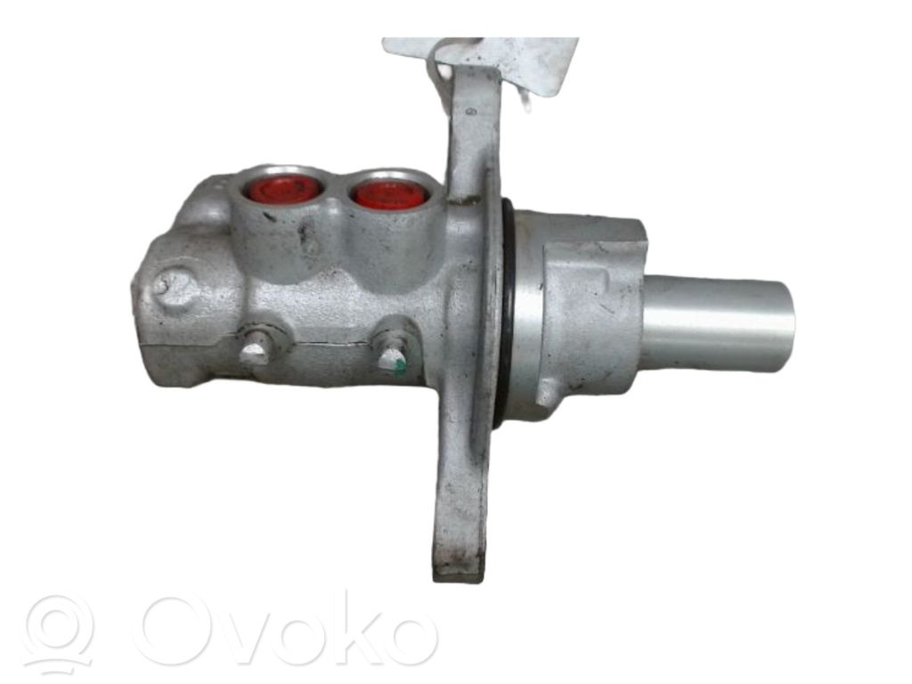 Opel Corsa D Cilindro de freno maestro