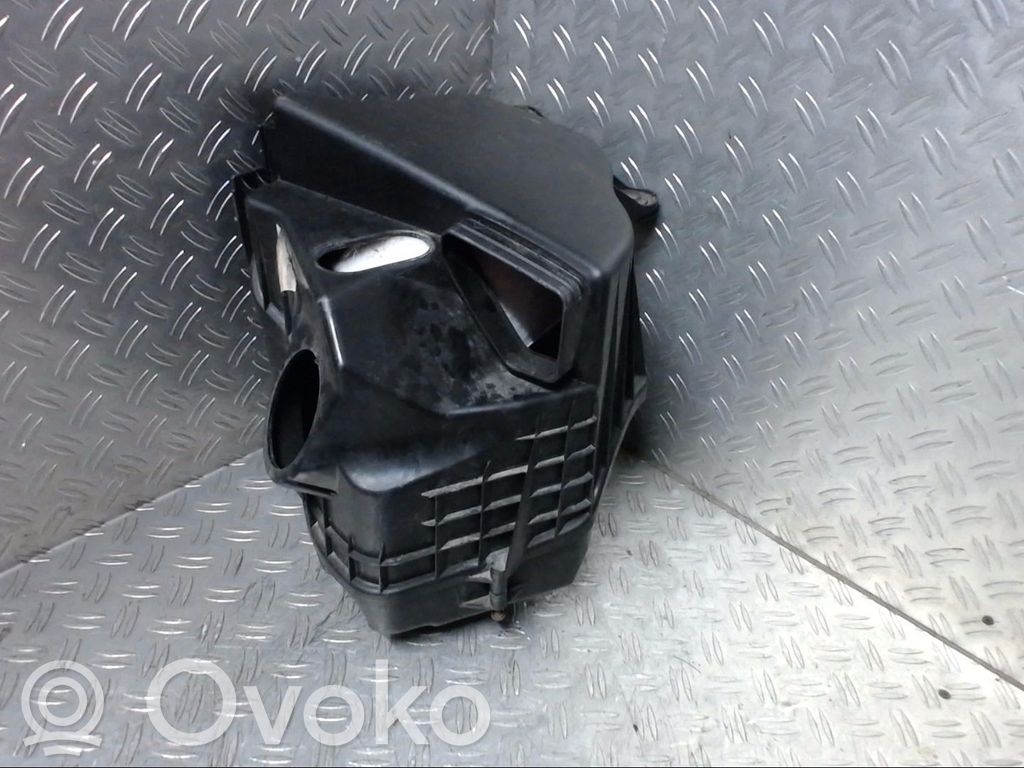 BMW 1 E81 E87 Cutie filtru aer 