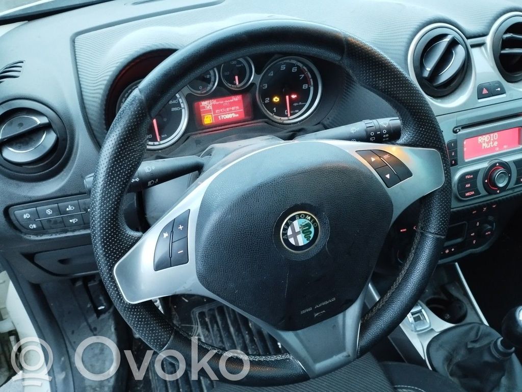 Alfa Romeo Mito Steering wheel 