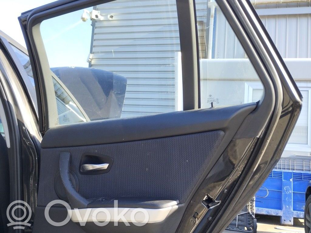 BMW 3 E90 E91 aizmugurējo durvju stikls 