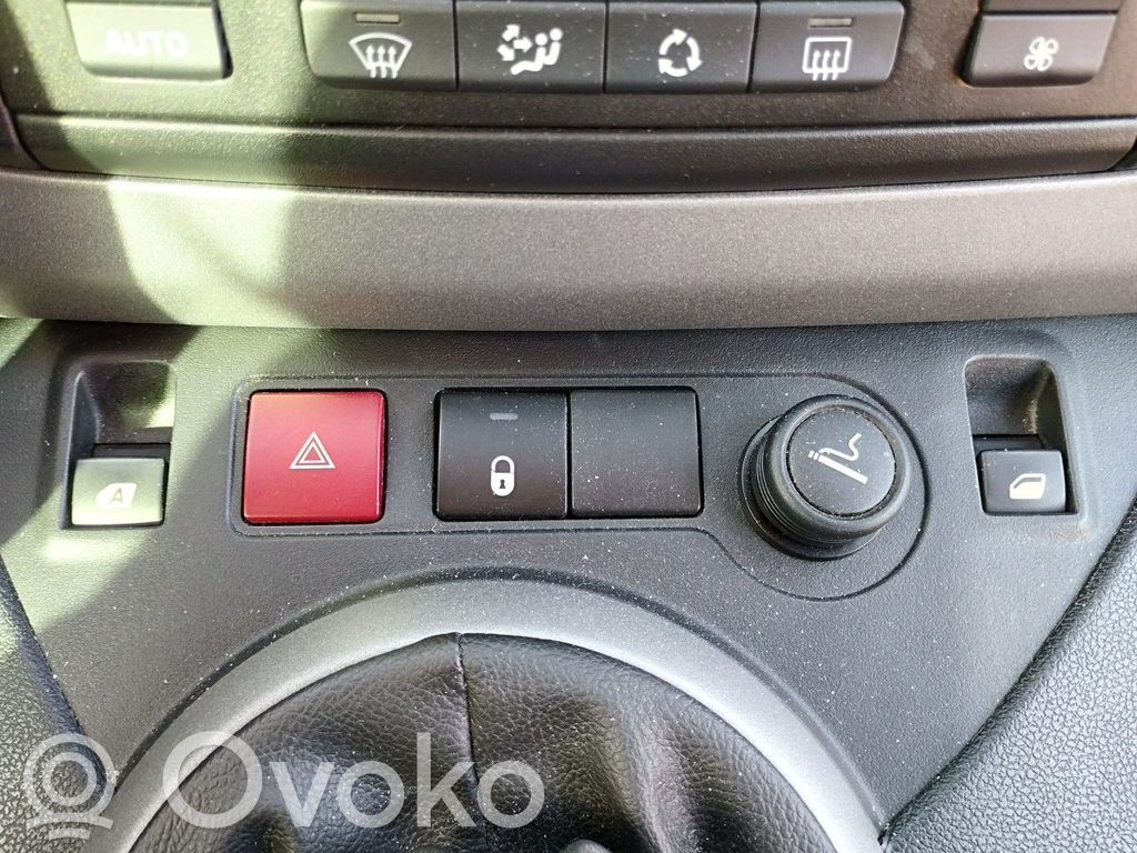 Citroen Berlingo Comutator lumini pericol 