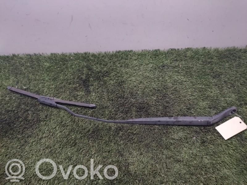 Citroen C3 Front wiper blade arm 