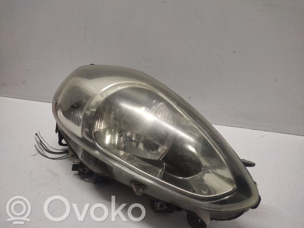 Fiat Punto Evo Lampa przednia 