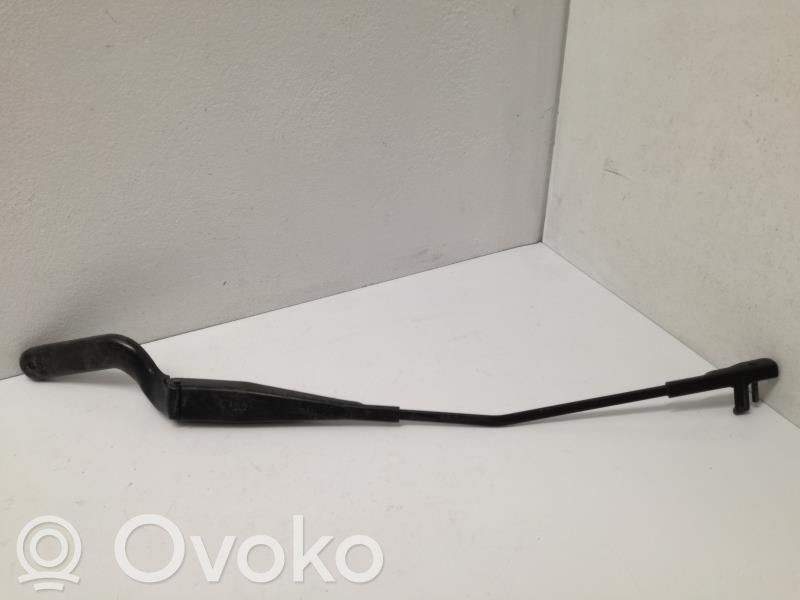 Ford C-MAX I Front wiper blade arm 
