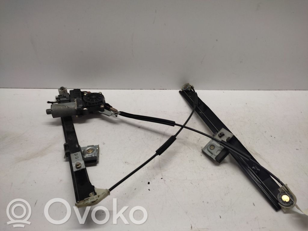 Ford Mondeo Mk III Alzacristalli della portiera anteriore con motorino 