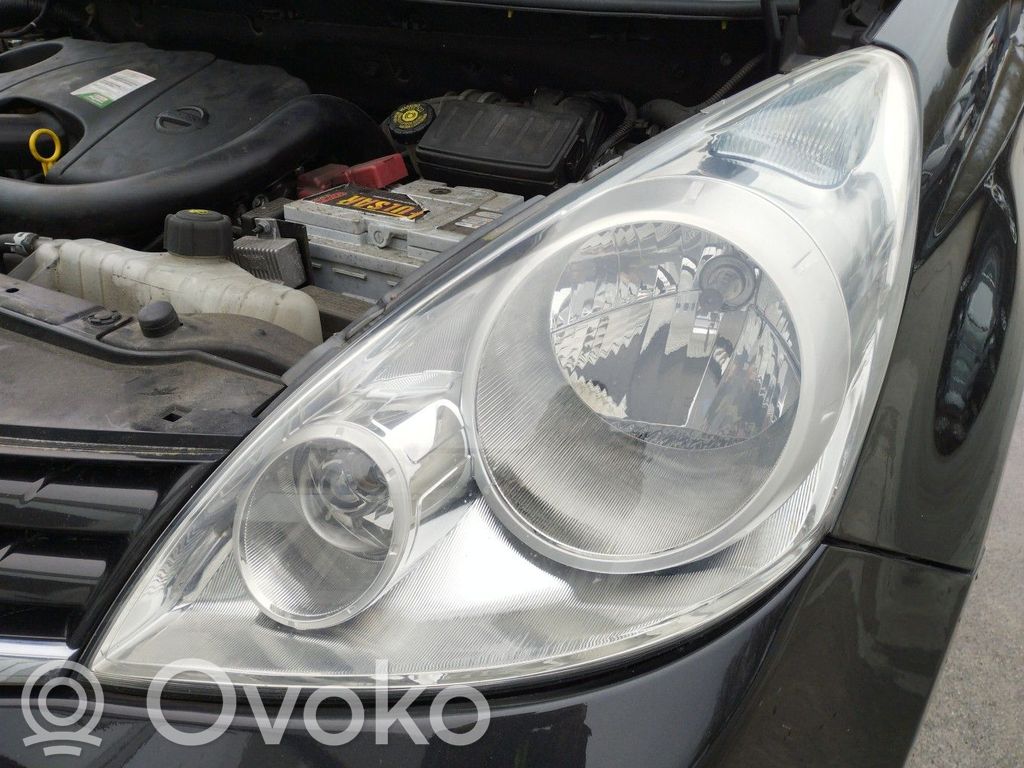 Nissan Note (E11) Headlight/headlamp 