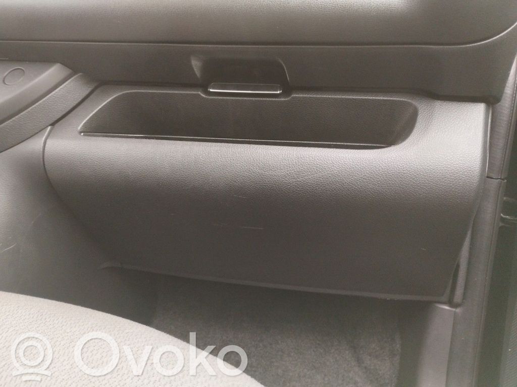 Nissan Note (E11) Daiktadėžės (bordačioko) komplektas 