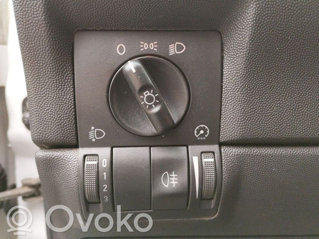 Opel Combo C Light switch 