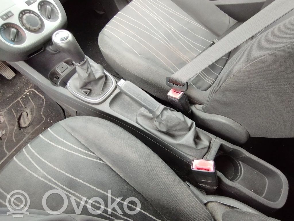 Opel Corsa D Consola central 
