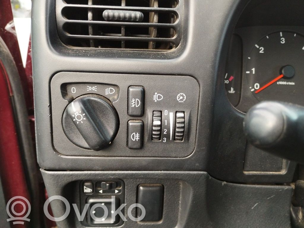 Opel Frontera B Interruptor de luz 