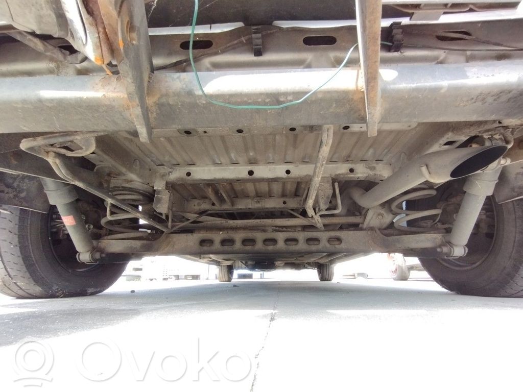 Opel Vivaro Juego de montaje de la suspensión trasera 