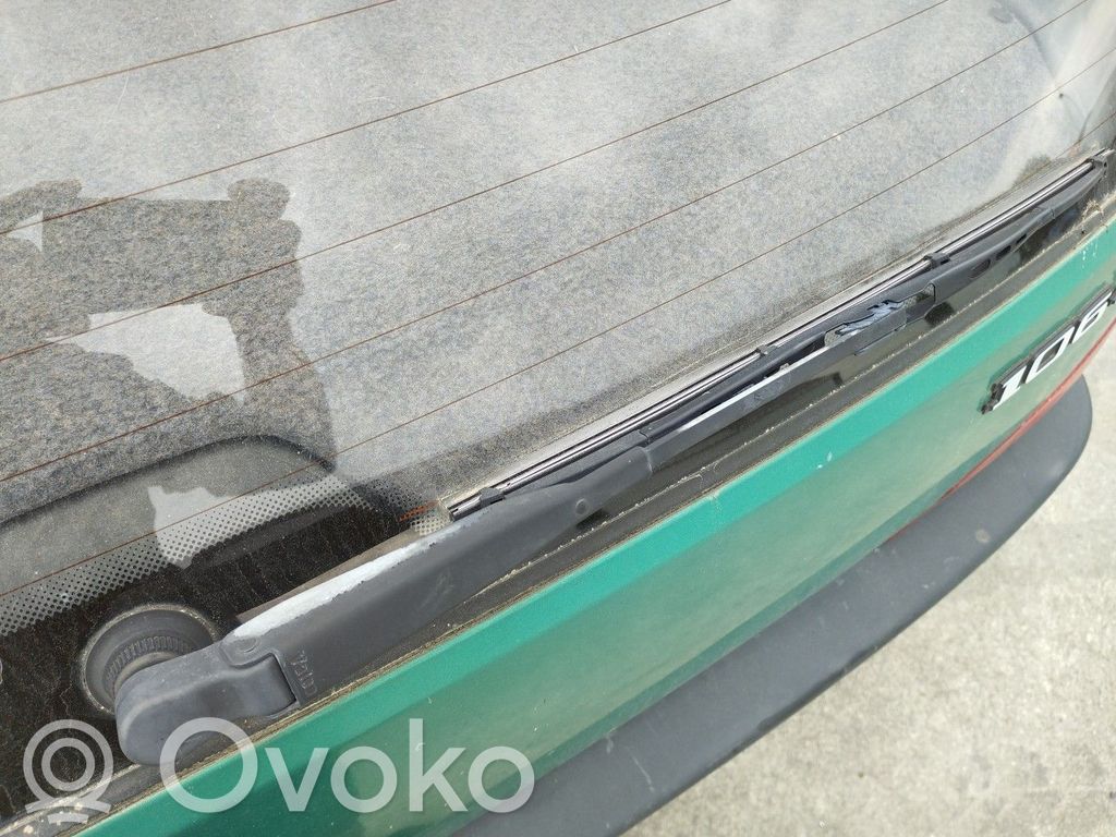Peugeot 106 Ramię wycieraczki szyby tylnej 