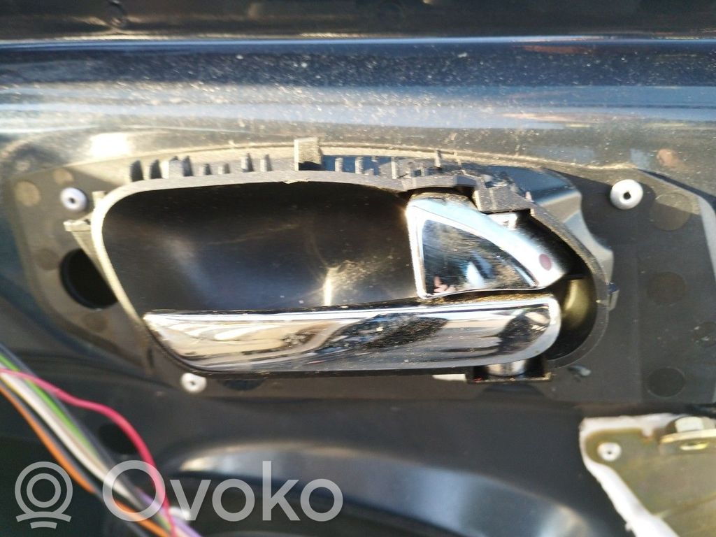 Peugeot 607 Manecilla interna puerta delantera 
