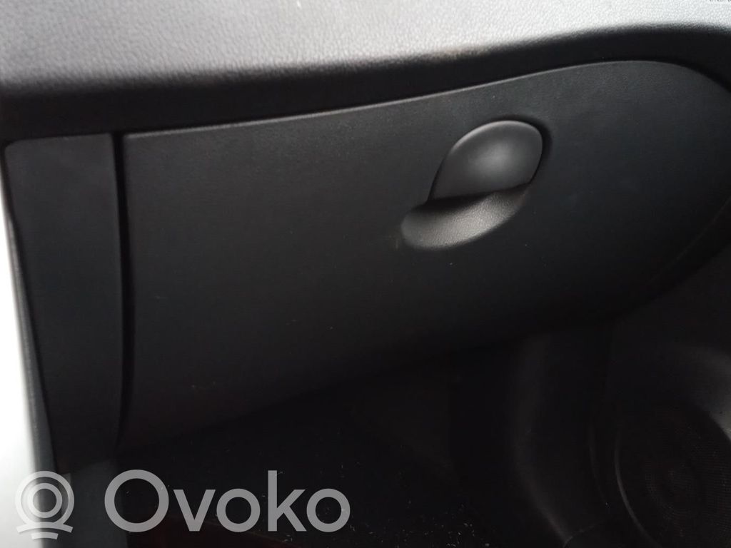 Renault Koleos I Juego guantera 